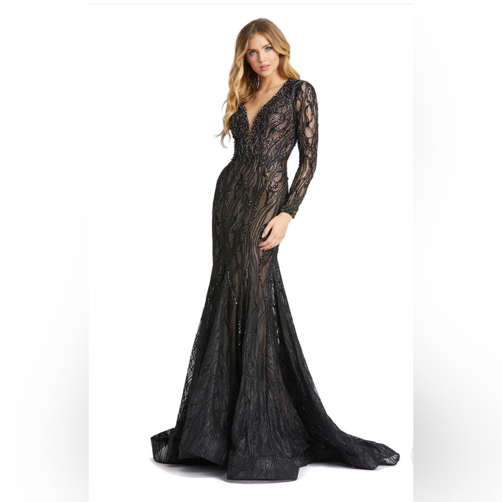 Mac Duggal BEADED ILLUSION LONG SLEEVE PLUNGE NECK GOWN, STYLE 79291, Sz 6